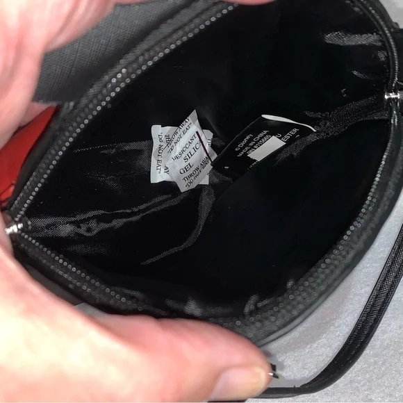 NWOT Disney Mickey Mouse Crossbody Purse Small - Picture 6 of 10